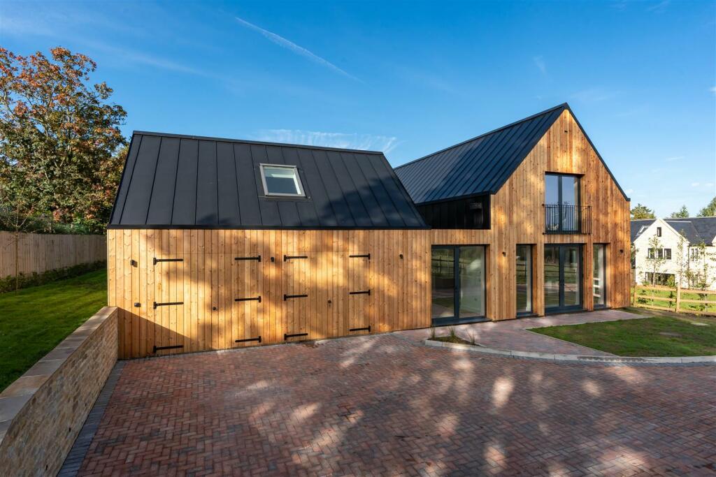 The Forged Manor-06024.jpg