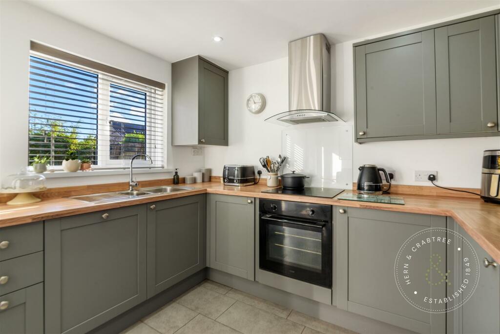 Ambergate-Drive-18.jpg
