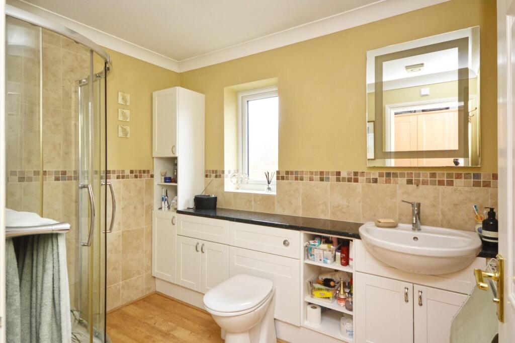 En suite Shower Room