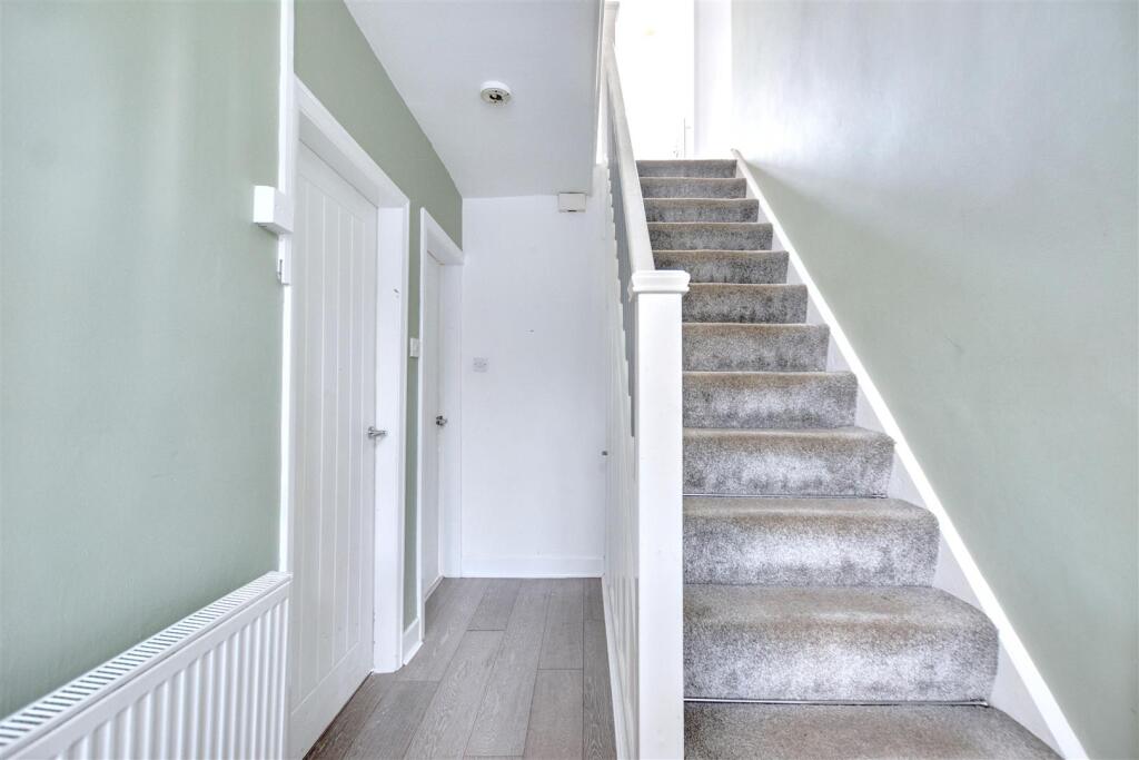 Entrance Hall_2.jpeg