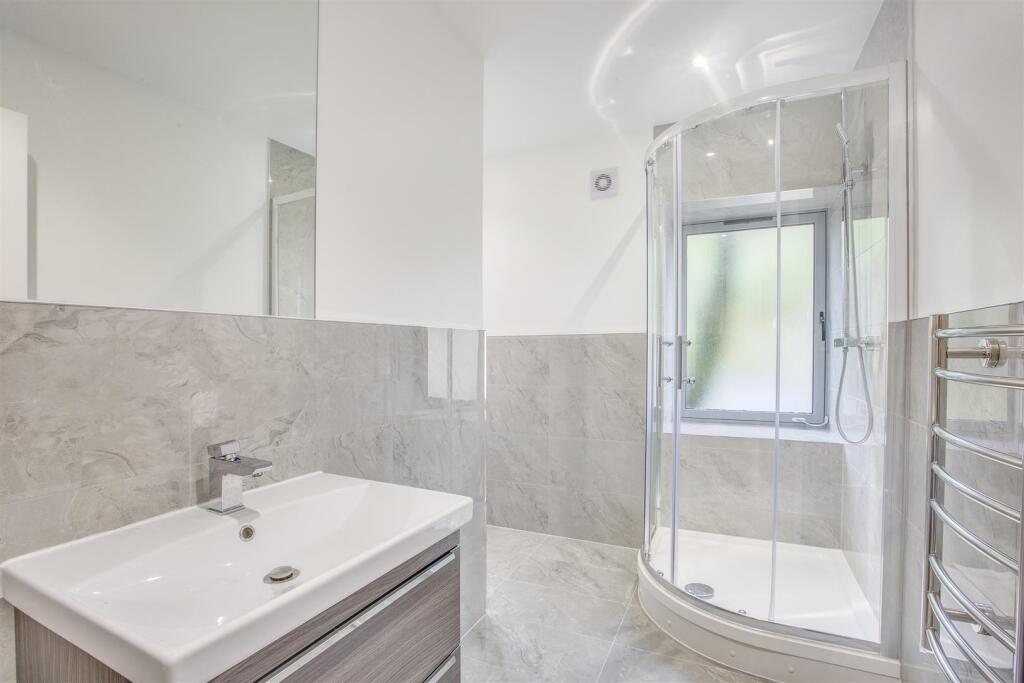 Family Shower Room