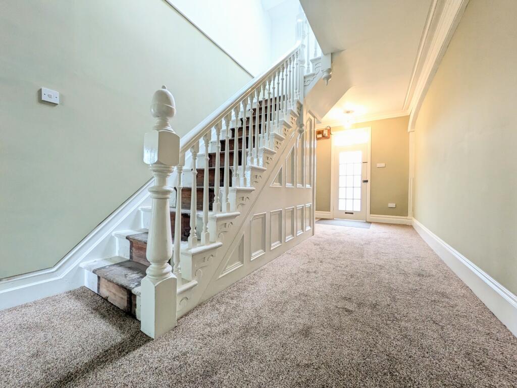 PXL_20241213_122631231.MP~2