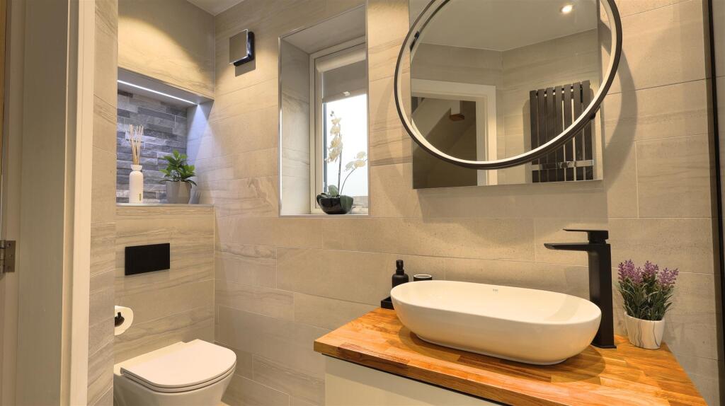 Ellis Road Shower Room