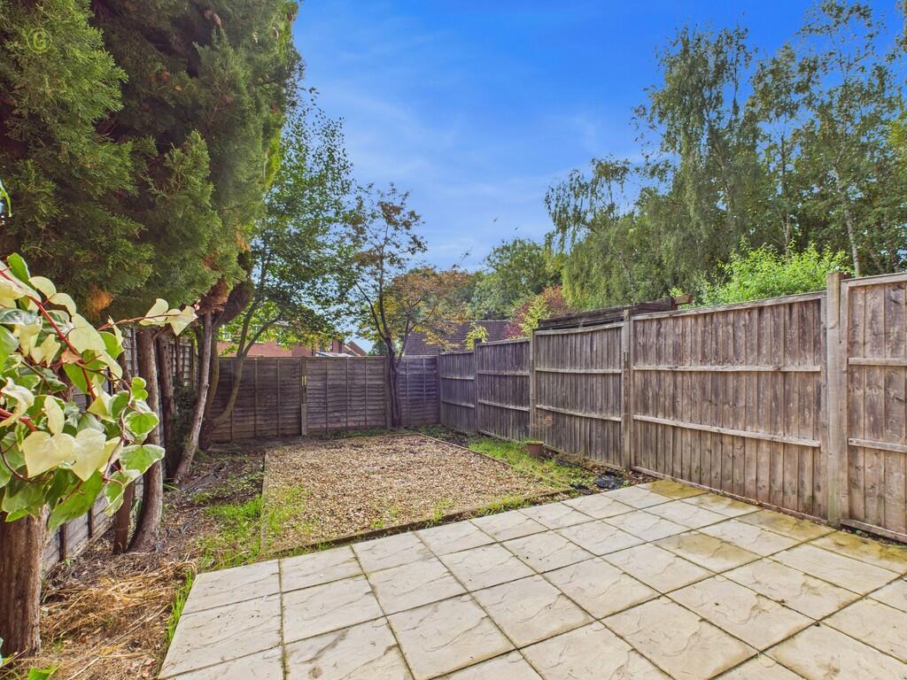 CAM03830G0-PR0222...