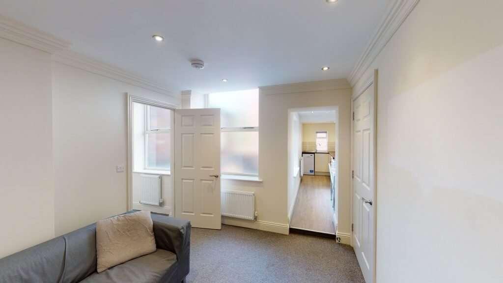 Flat_4_St_James_Row