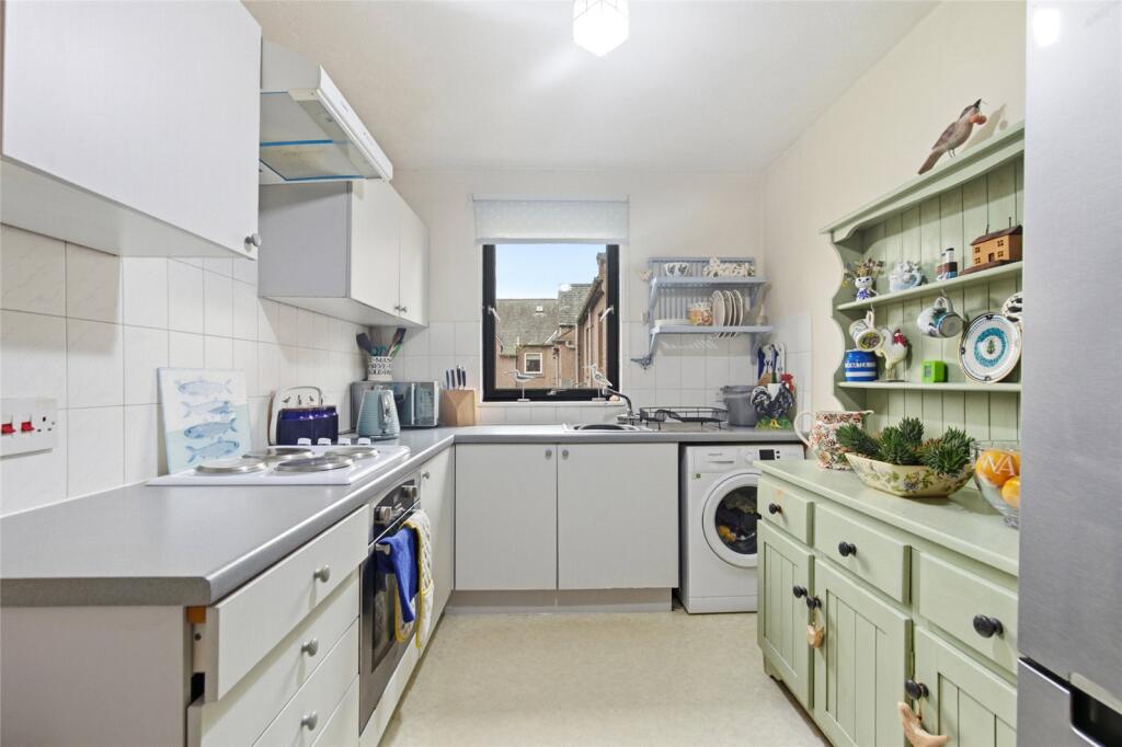 Kitchen Alt