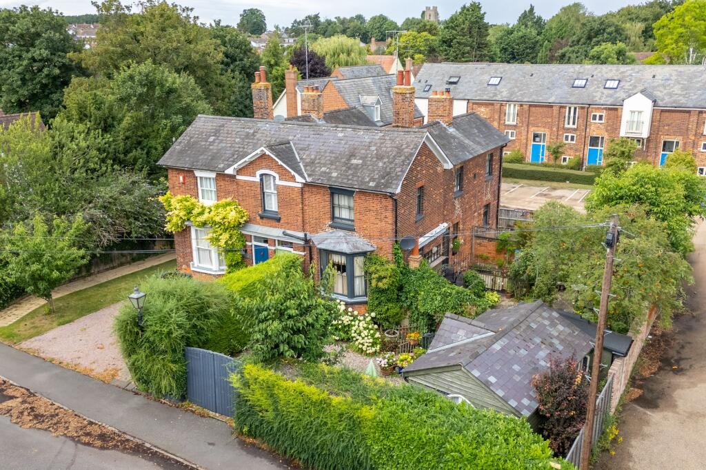 Station Road, Newport, CB11