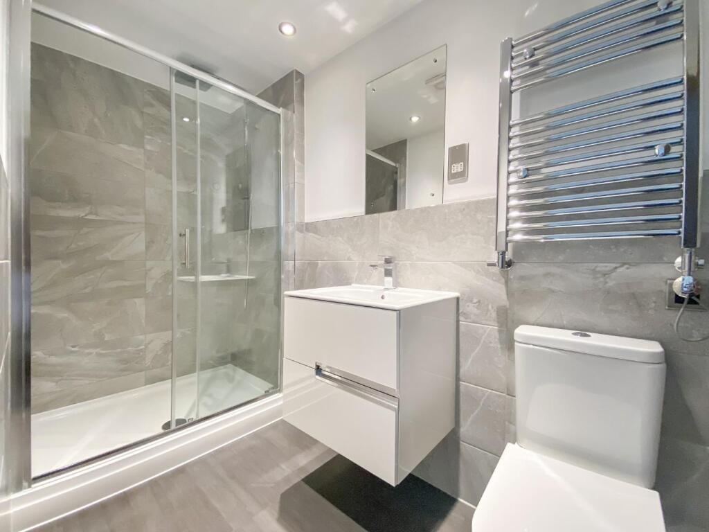 Bedroom 1 En Suite