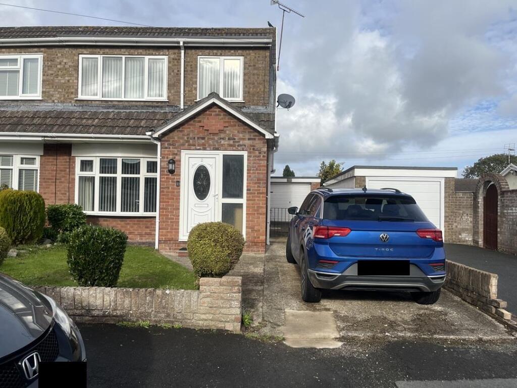 Cherry Tree Road, Bradley