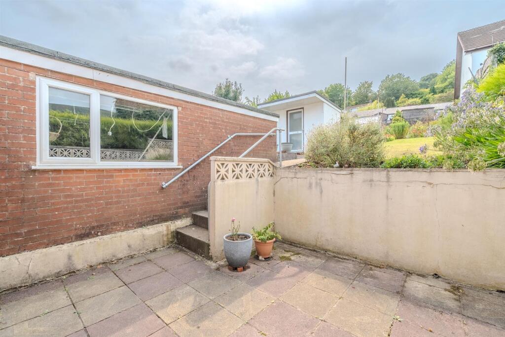 41 Thornhill Close-16.jpg