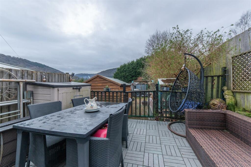 14 Bryn Terrace-17.jpg