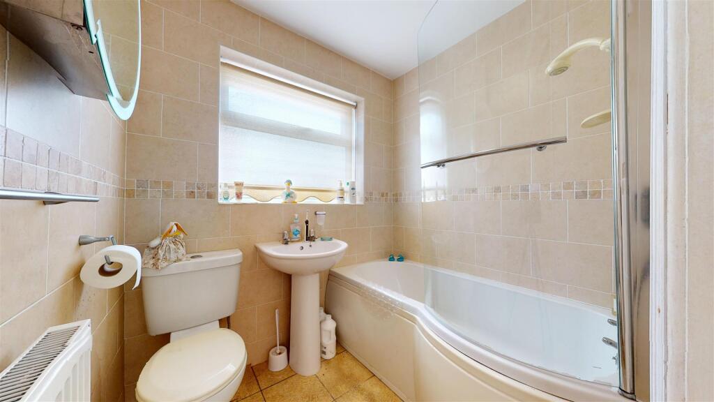 Stuart Crescent Bathroom