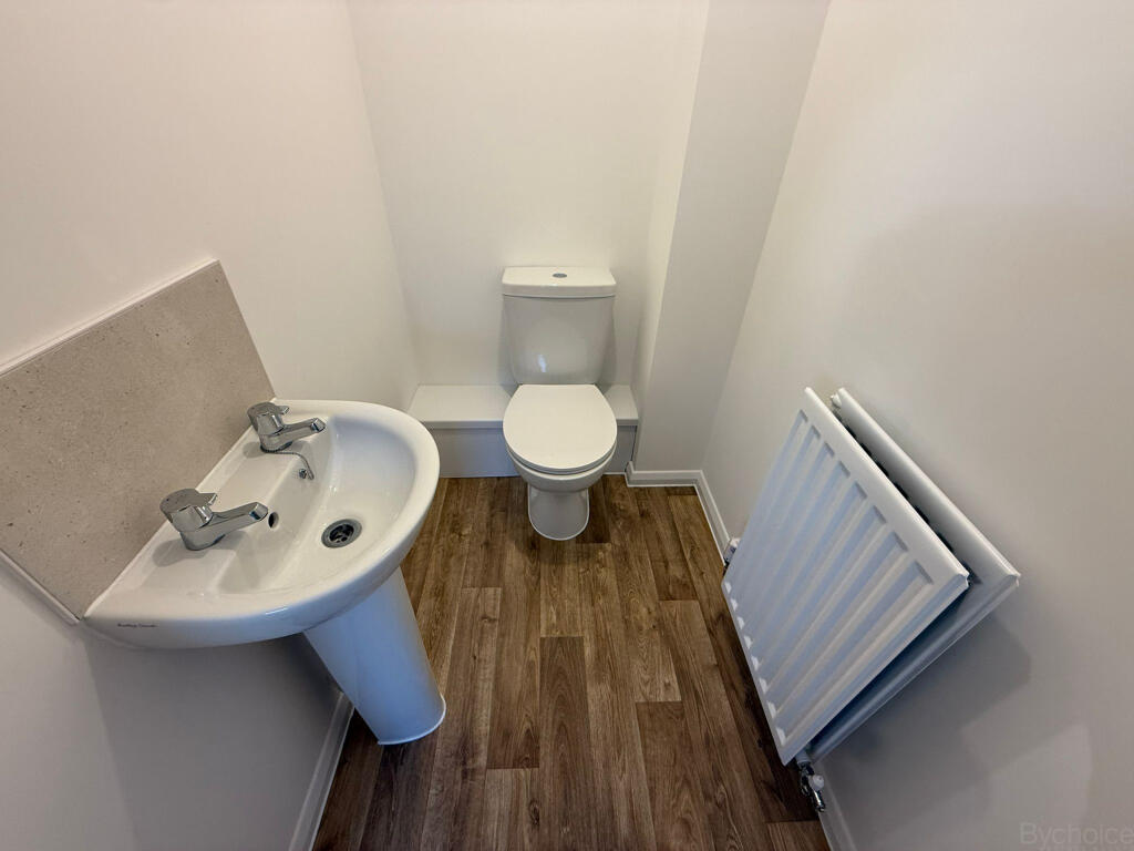 WhatsApp Image 2025-12-08 at 16.13.30 (6).jpeg