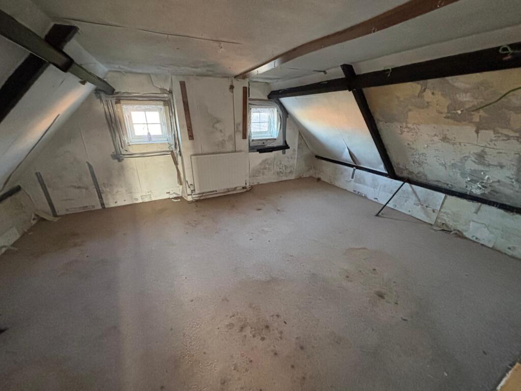 WhatsApp Image 2026-01-05 At 11.14.54  2  T202601051235.jpeg