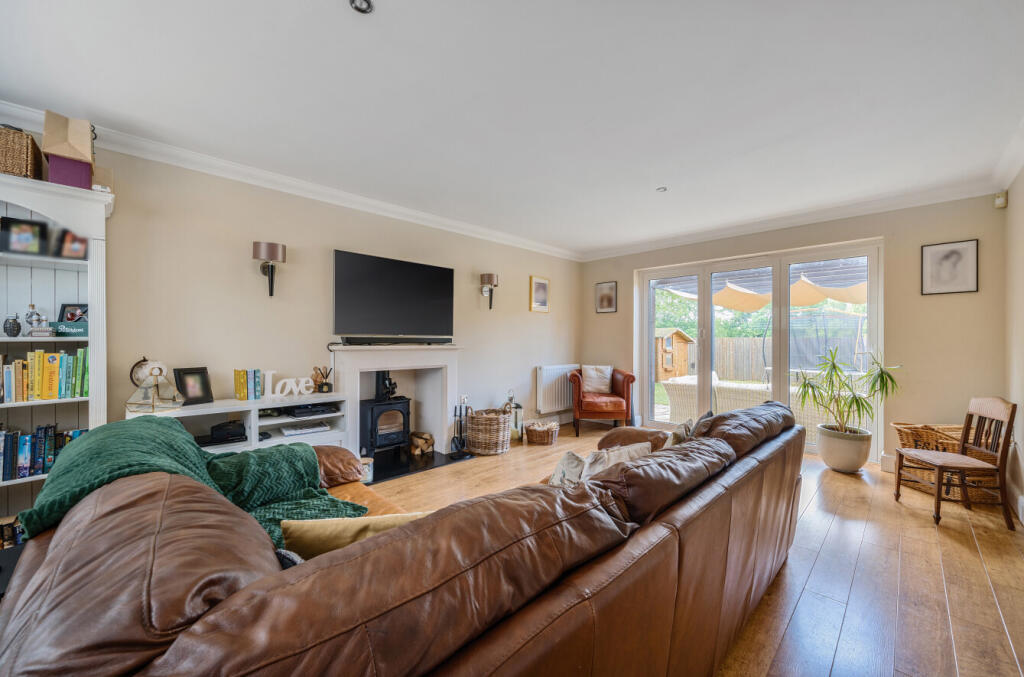 1307203-26-684b09...