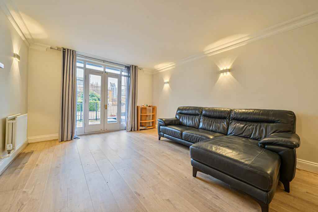 1393608-28-6942b3...