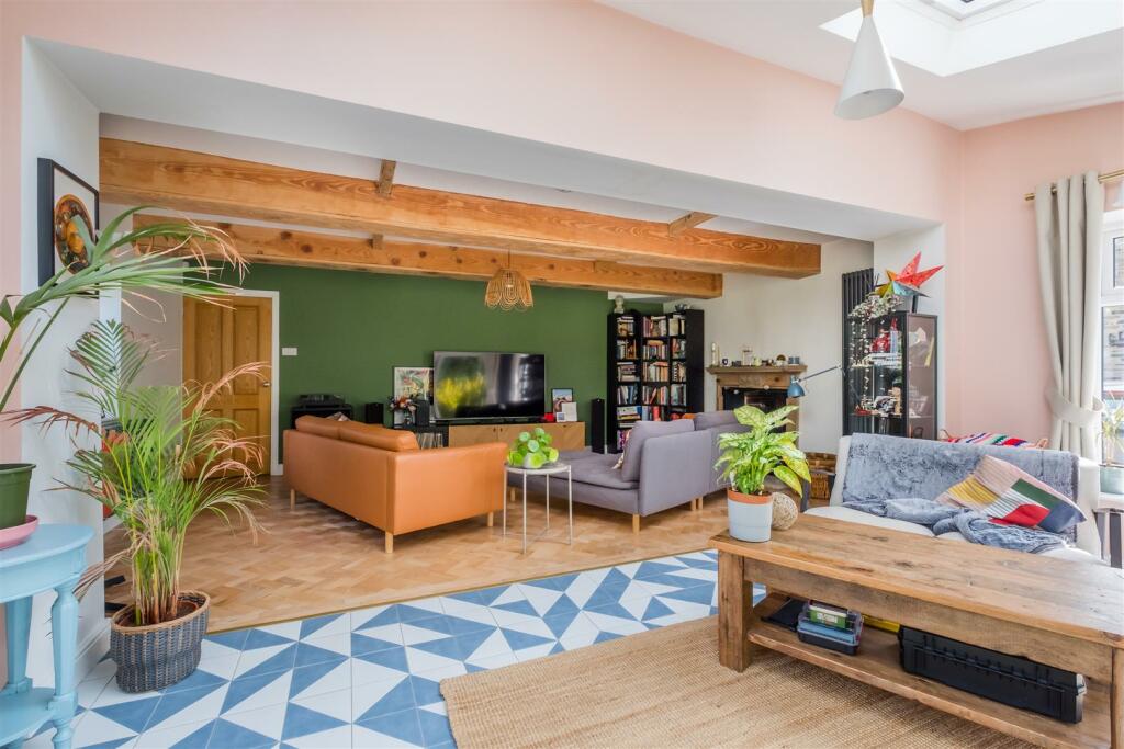 Lounge Family Room
