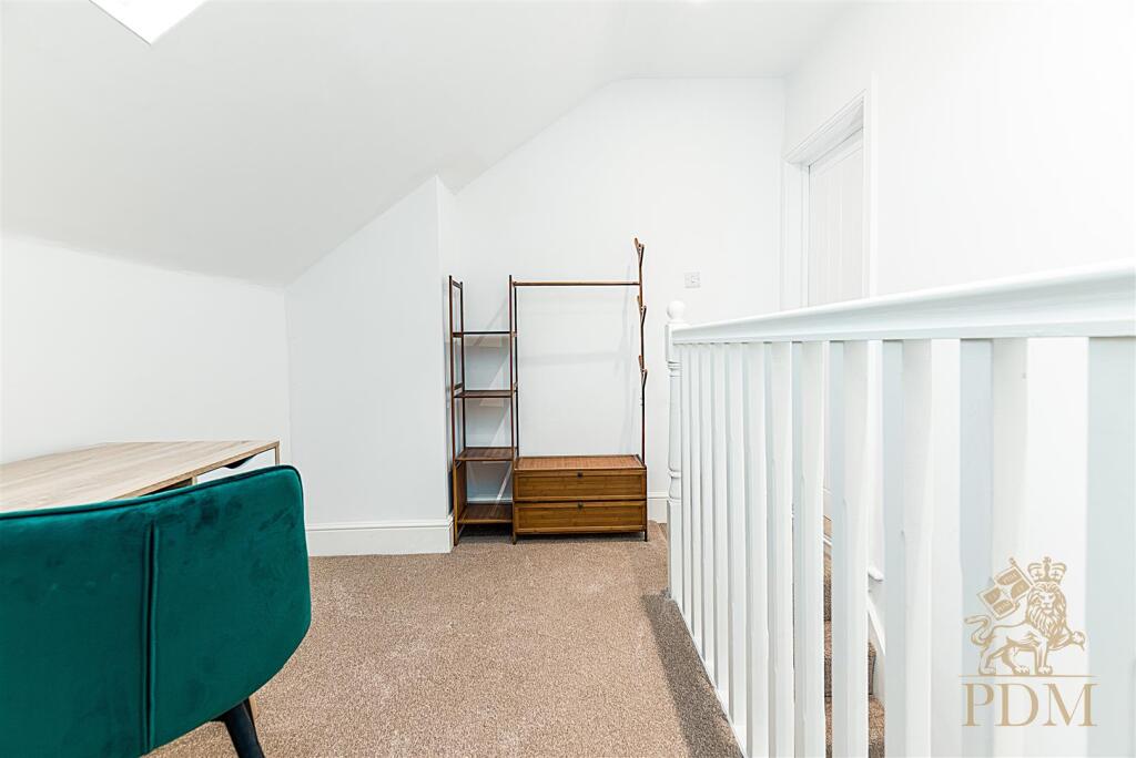 26 Chippendale Lenton Nottingham NG7 1HB
