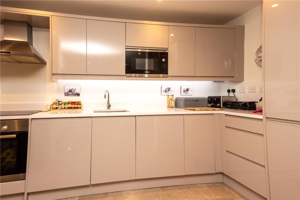 Kitchen 2