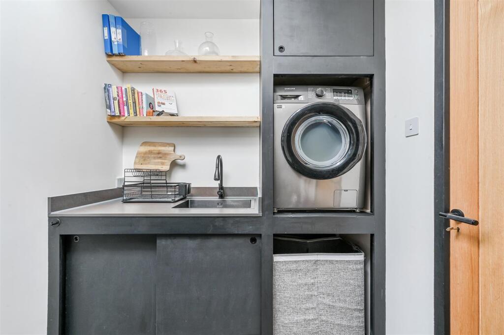 CHAPEL WAY, 102 (22).jpg