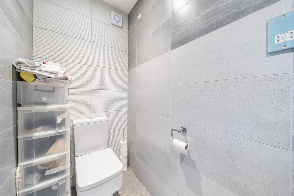 1 Bedroom Flat for sale in Westgate by Guildcrest 