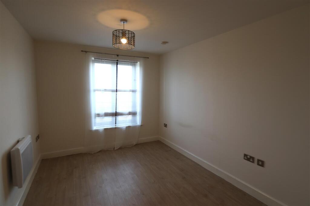 Bedroom one.JPG