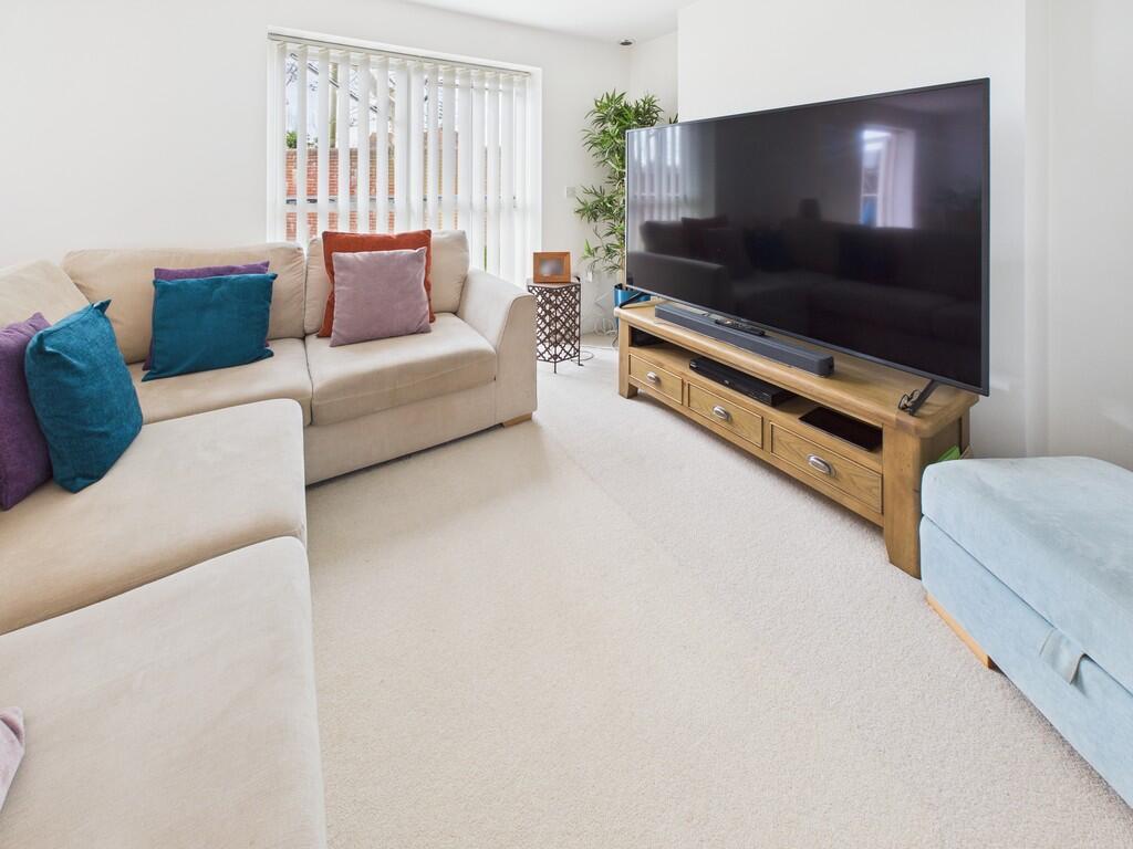 CAM05068G0-PR0013...