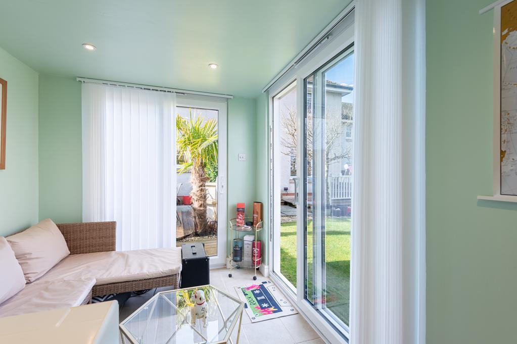 GARDEN ROOM