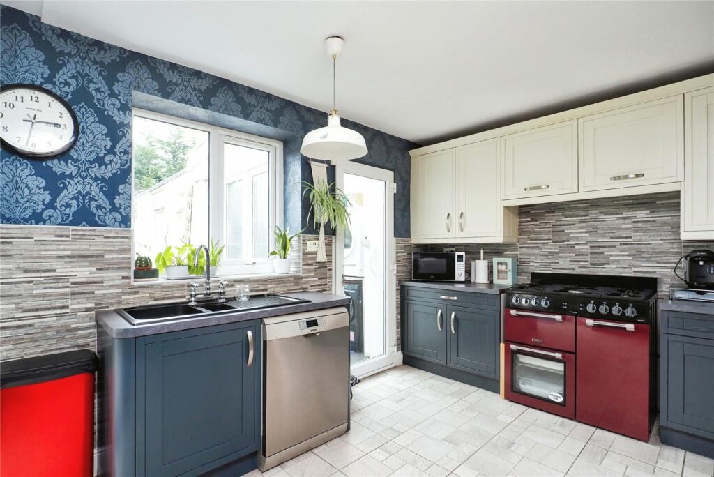 Fitted Kitchen