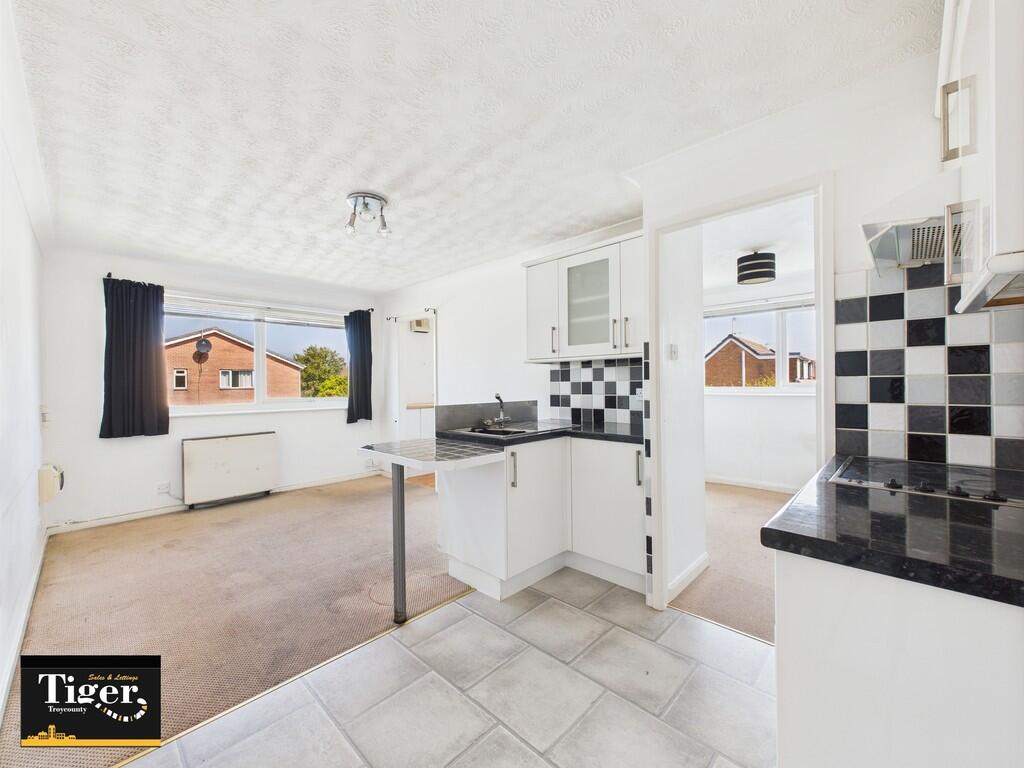 CAM03440G0-PR0392...