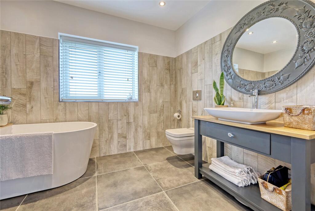 Ensuite Bathroom