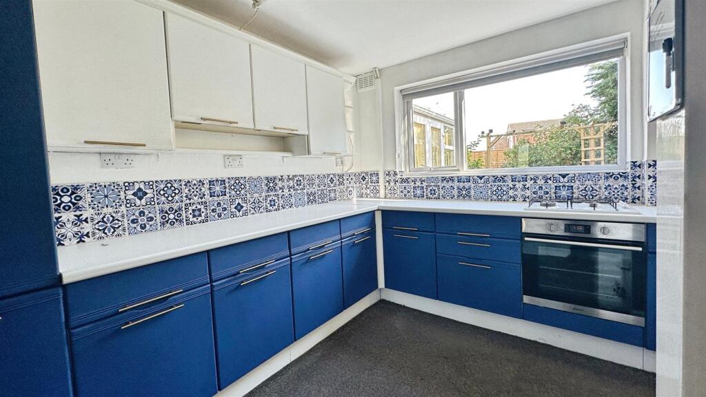 61db5d2f--4AB7-A17C-678B8989AEDA-37016-00000BAC25F