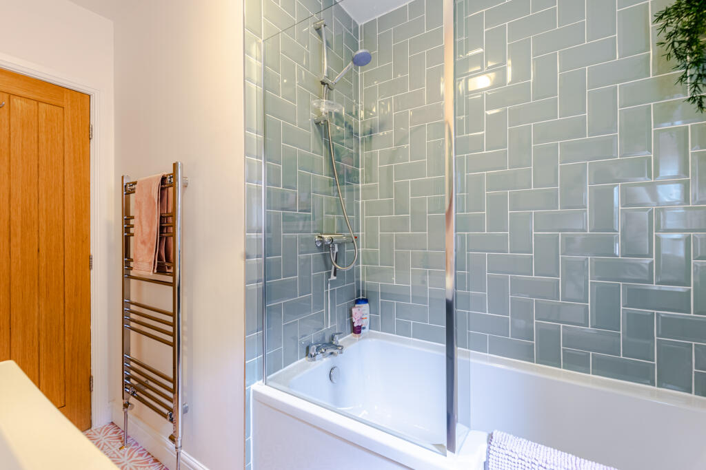 bathroom2