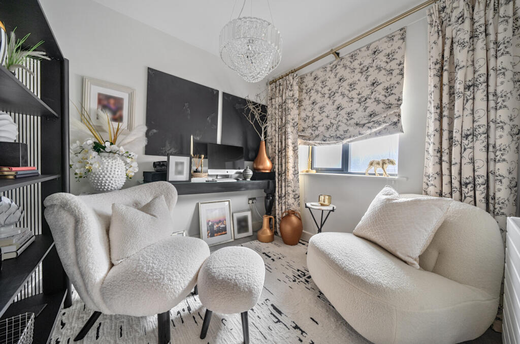 1304098-2-683f135...