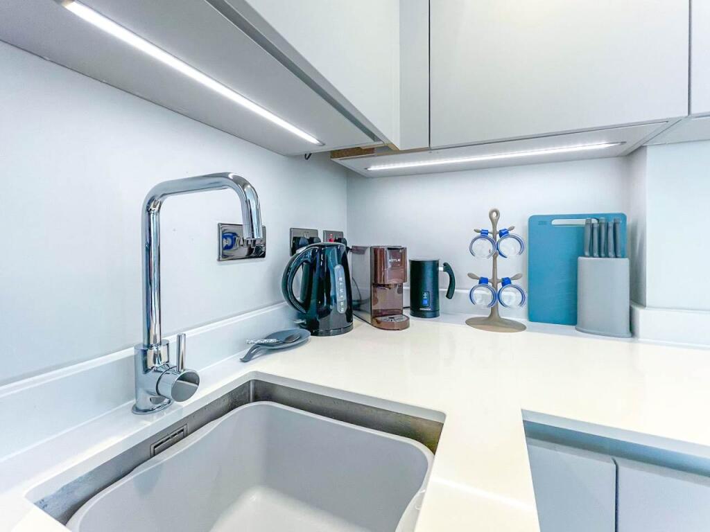 28 bowmont kitchen 3