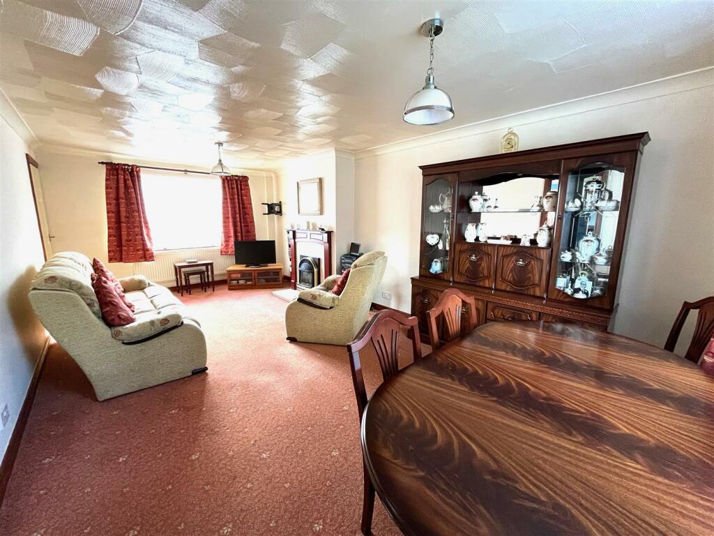 16 redbrook lane (14).jpeg