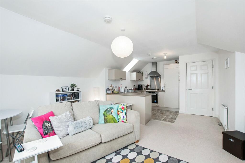 Lounge/Kitchen