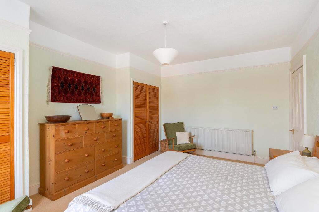 7F2R1RD - Bedroom C.jpg