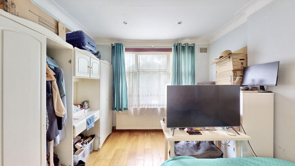 Photo 10