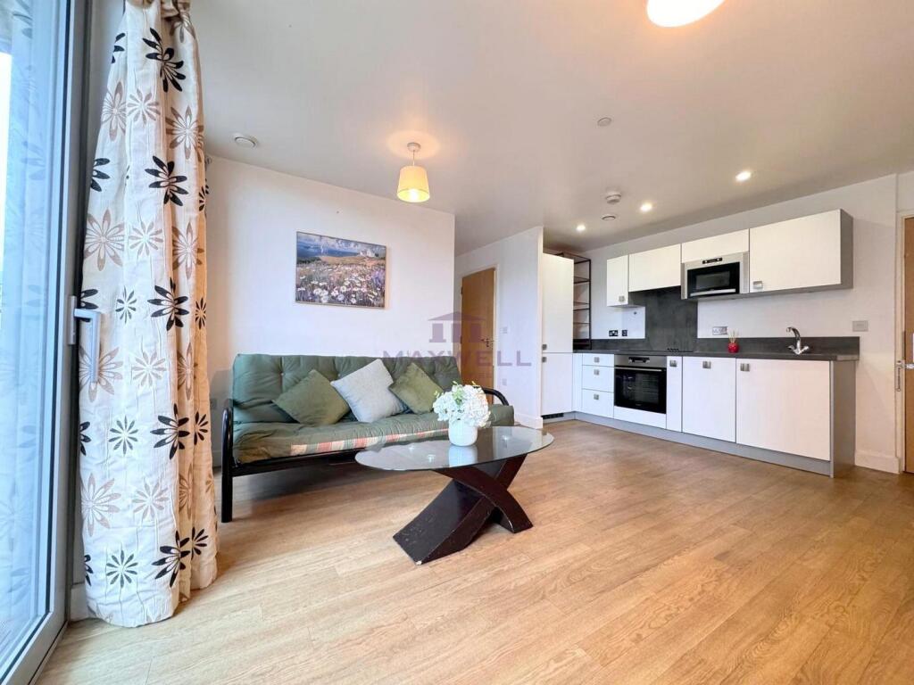 LARGE STUDIO FOR RENT IN LEWISHAM, SE13