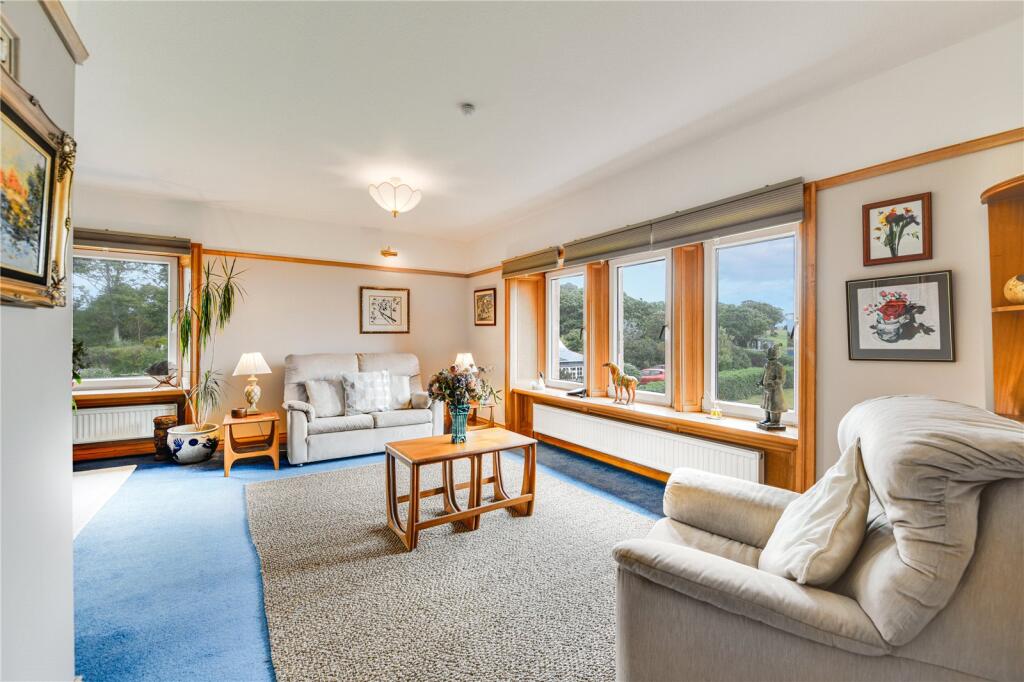 Formal Lounge