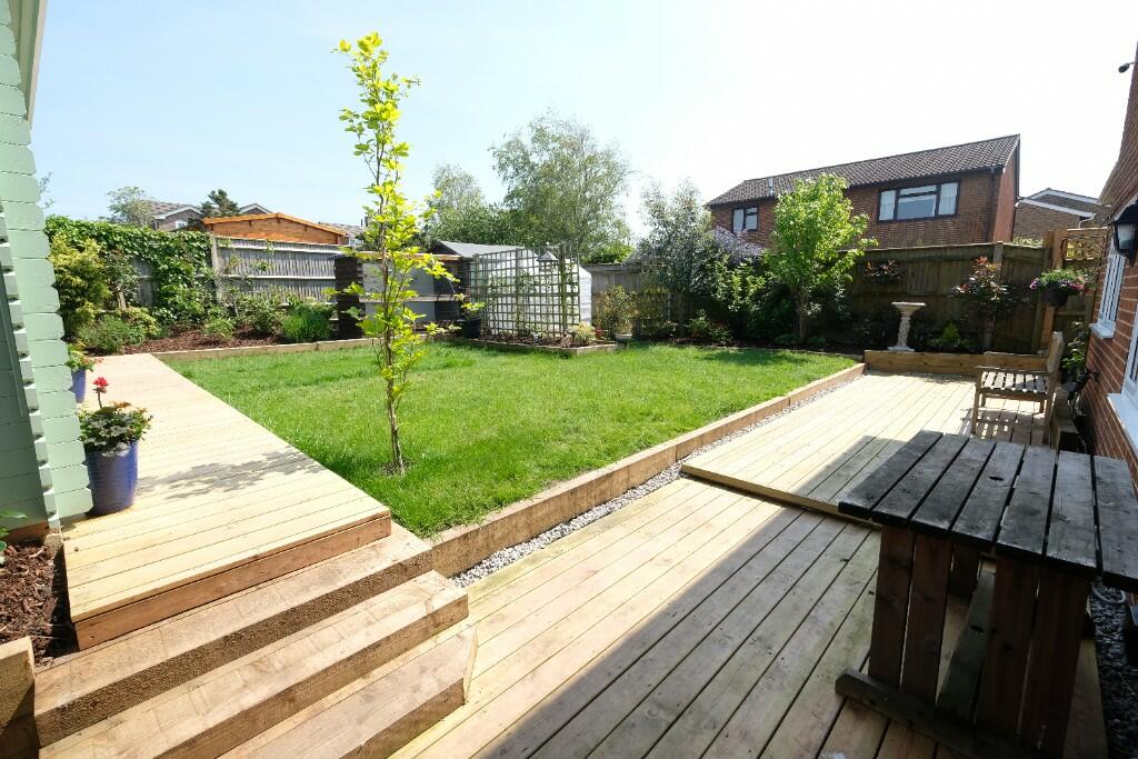GARDEN 