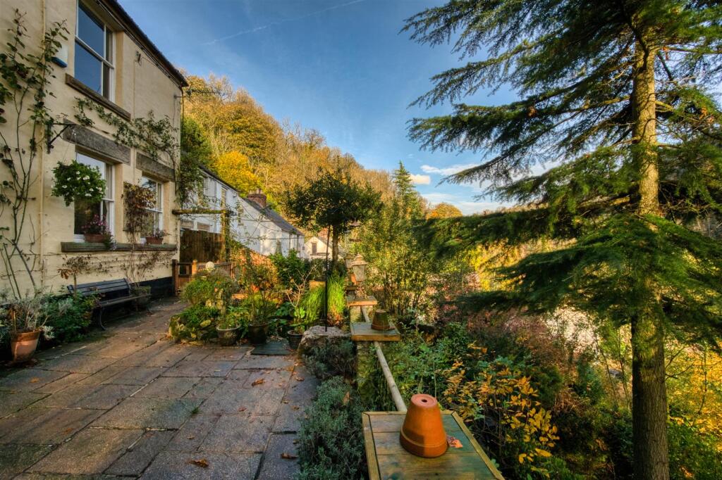 Front patio.jpg