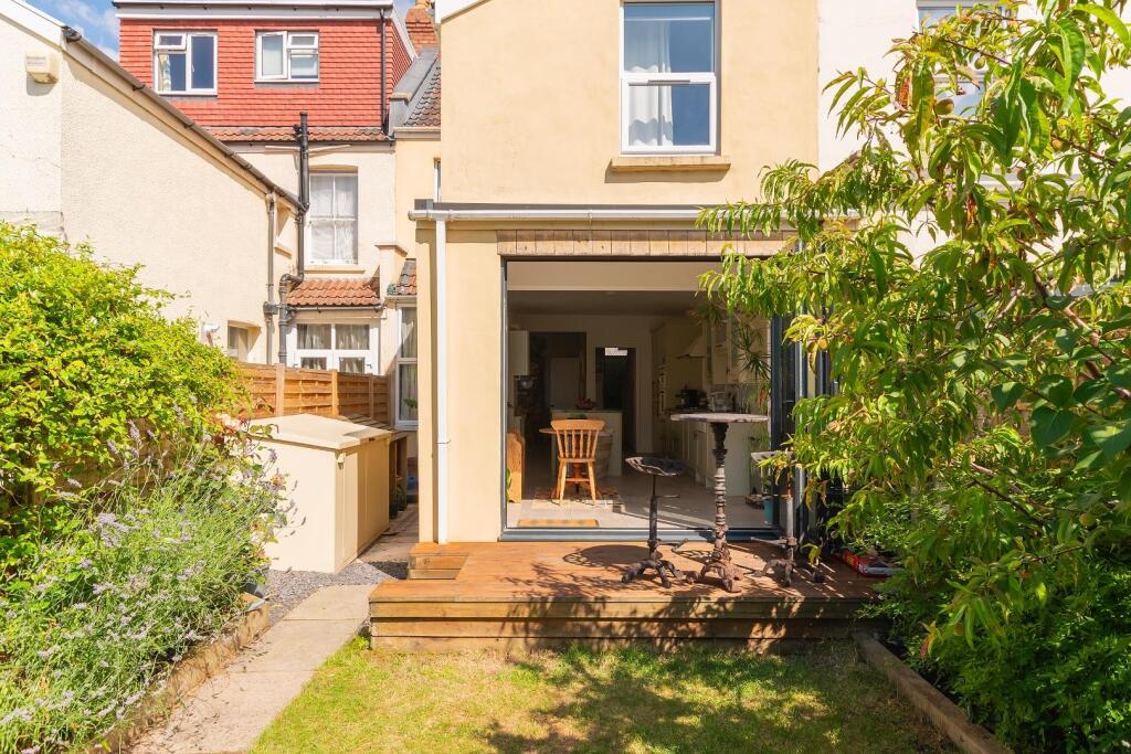 1B9RKE - External E.jpg