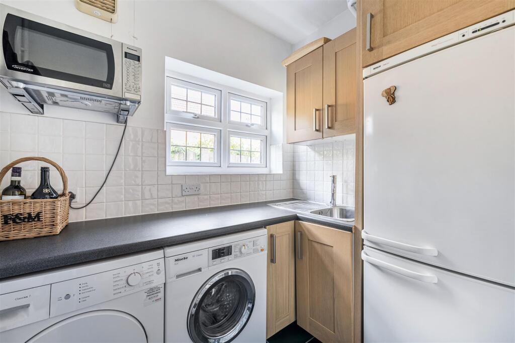 1345010-3-68b0320b7315d-ARW .jpg