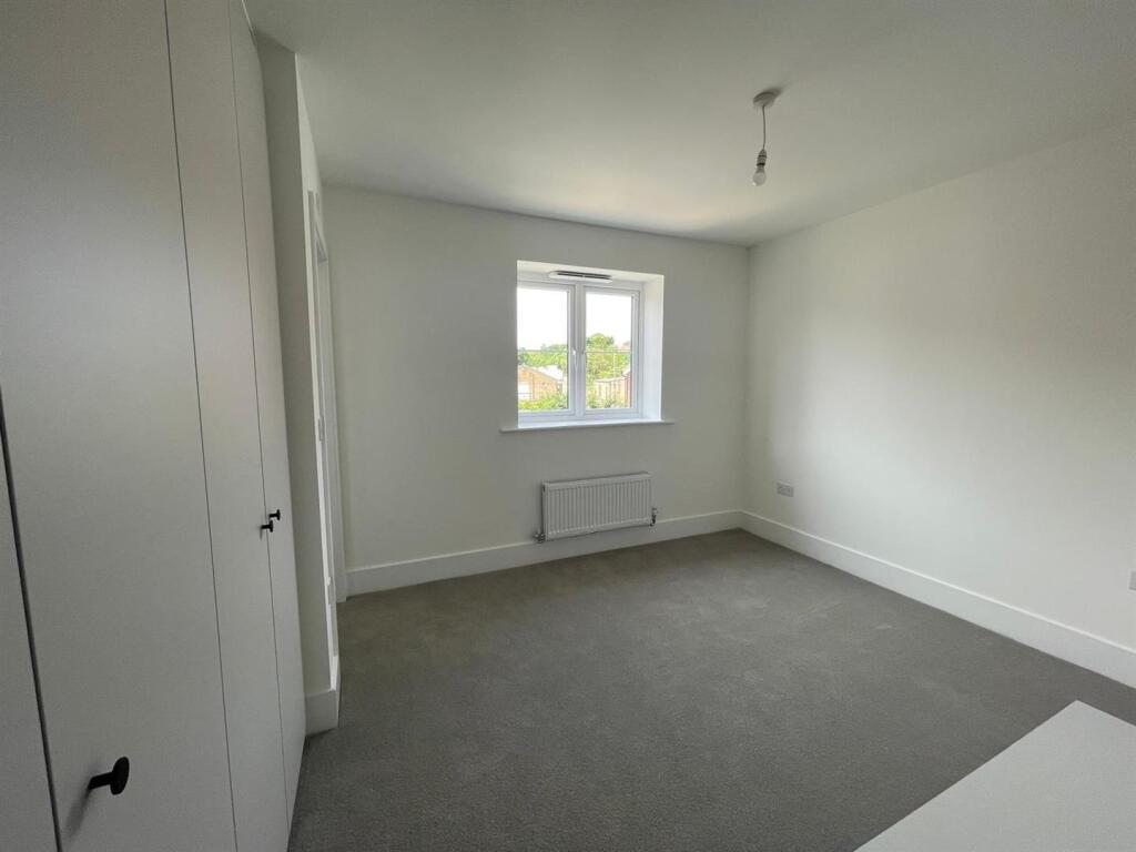 Master Bedroom 1.jpg