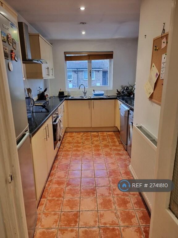 Spacious Kitchen, Washing Machine And Dishwasher