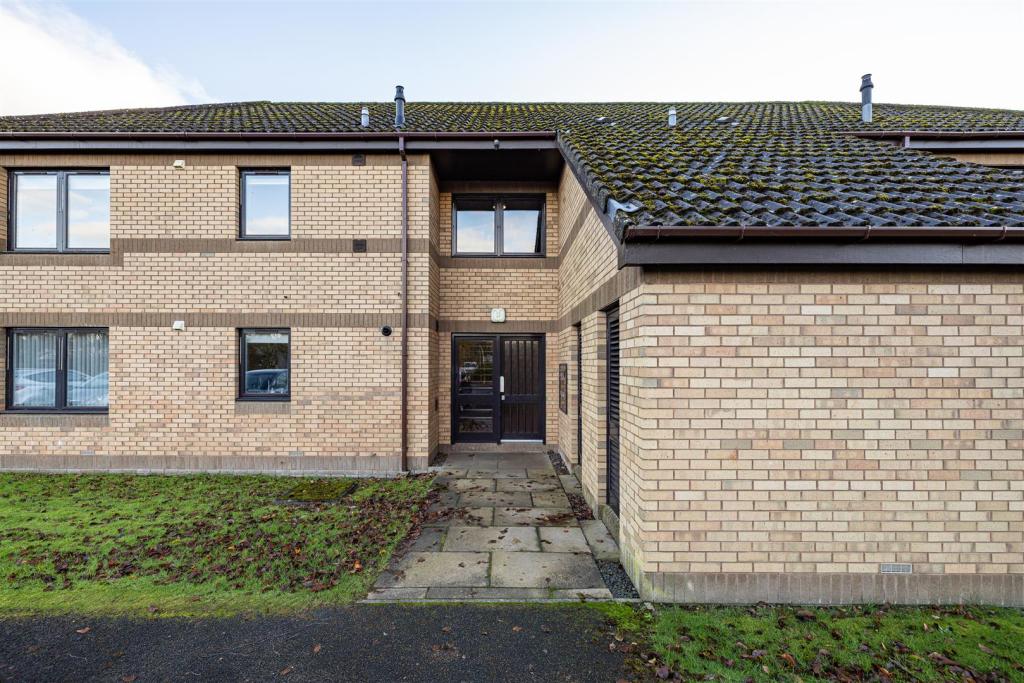 17 Mayfield Garden Kelso 03.JPG