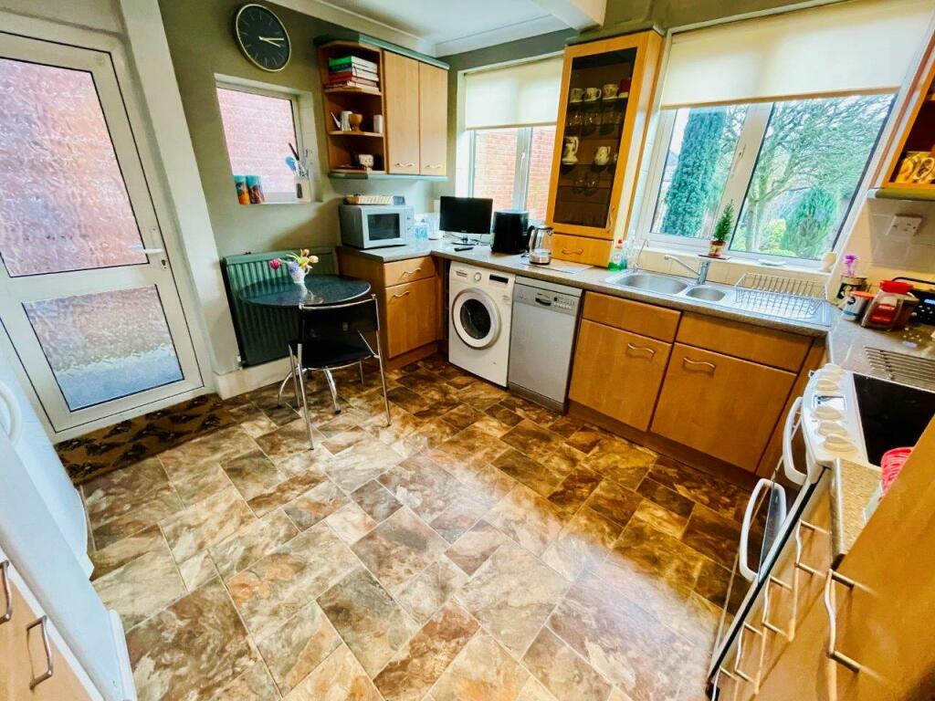 Kitchen/Breakfast Room