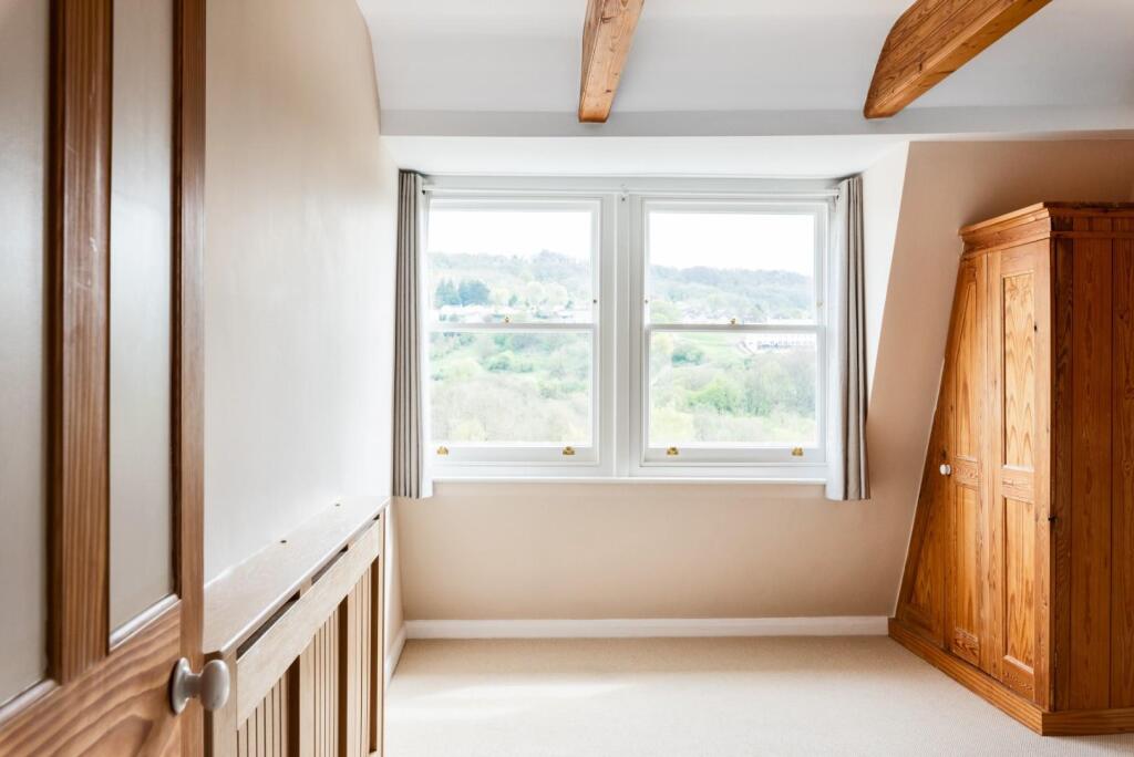 Flat 6, 32 Grosvenor Place, Bath BA1 6BA-8.jpg